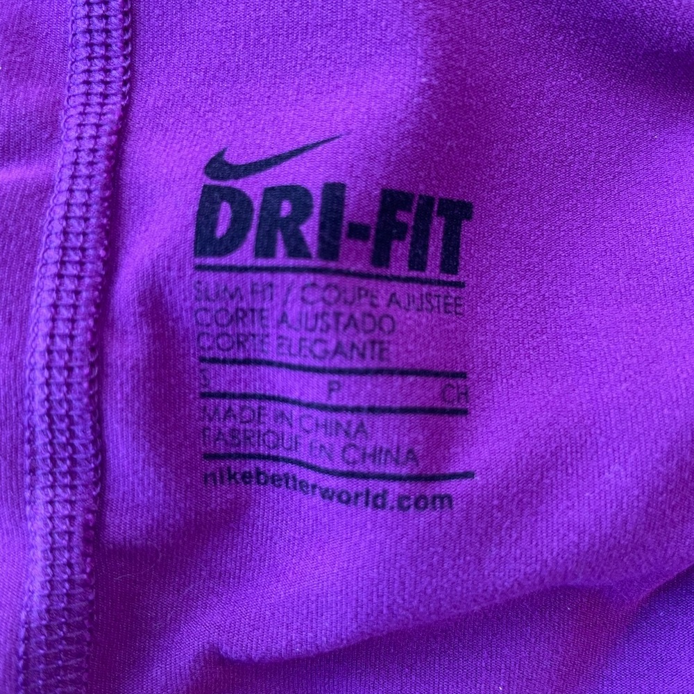 ๐ Dri-Fit Nike Top โ๏ธ - Picture 4 of 4